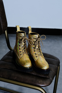 Botines personalizados 2024 para mujer, diseño de fábrica, brillo brillante, Sexy, estilo Doctor Martin, impermeable, para fiesta de noche, caja empaquetada - Product Image 5