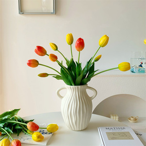 Qingyu Chronicle - Flor Artificial de Silicona Suave con 5 Cabezas de Tulipán, Decoración para el Hogar, Escritorio, Accesorios para Bodas, Amarillo Naranja - Product Image 2