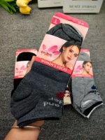 Chaussettes de sport courtes en tricot fin jetables pour femmes, motif dessin animé, résistantes aux déchirures, avec logo personnalisable sur le bord, pour usage quotidien