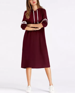 เสื้อฮู้ดผู้หญิงแบบยาวพิมพ์ลายสไตล์สตรีทสำหรับฤดูใบไม้ร่วง ระบายอากาศได้ดี มีเชือกผูก คอฮู้ดถัก สีแดง เหมาะสำหรับออกกำลังกายและสวมใส่ลำลอง - Product Image 2