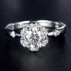 R.GEM. Wholesale Alibaba Jewelry Silver VVS 1CT Diamond Gemstone Flower Shape Chips Engagement Moissanite Ring 925