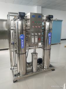 Sistema <span class=keywords><strong>de</strong></span> Tratamiento <span class=keywords><strong>de</strong></span> <span class=keywords><strong>Agua</strong></span> Industrial por Ósmosis Inversa Integrado con una Tasa <span class=keywords><strong>de</strong></span> Rechazo <span class=keywords><strong>de</strong></span> Sal del 99% y una Producción <span class=keywords><strong>de</strong></span> 1000 <span class=keywords><strong>Litros</strong></span> por Hora - Product Image 4