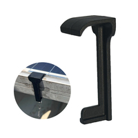 Prix usine personnalisé professionnel en plastique panneau solaire guide d'eau Clip de Drainage Modules PV Clips de nettoyage