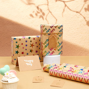 Nuevo papel de regalo en relieve con sentido táctil 3D 43*300 cm 4 rollos por paquete papel de regalo estampado en caliente papel Kraft colorido - Product Image 2