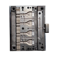 Professioneller Hersteller von Elektrischen Steckverbinder-Formen Elektrische Heizdecken-Stecker Spritzgussform Kundenspezifische Kunststoffprodukte OEM