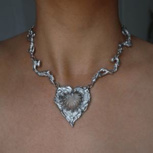 Collar con colgante de aleación personalizado al por mayor para mujer, estilo punk gótico, con púas, hecho a mano, único, religioso, con dijes de Jesús, animales y números - Product Image 2