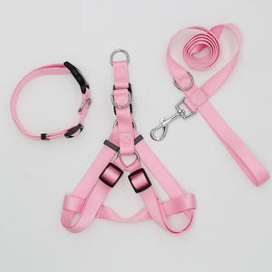 Hunde geschirr und Leinen Set mit Halsband Schritt in verstellbarem No Pull Safe Doggy Harness Weiches Nylon H-förmiges Ganzkörper geschirr - Product Image 2