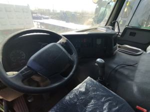 Camion vert Sinotruk HOWO 8X2 à charge utile massive: Maîtriser le transport de matériaux de chantier - Product Image 4