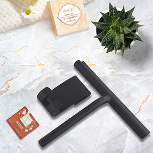 2025 nouvelle tendance maison noir gris <span class=keywords><strong>raclette</strong></span>, <span class=keywords><strong>raclette</strong></span> tout usage <span class=keywords><strong>pour</strong></span> portes de douche de salle de bain, carreaux, miroirs et <span class=keywords><strong>vitres</strong></span> de voiture - Product Image 1