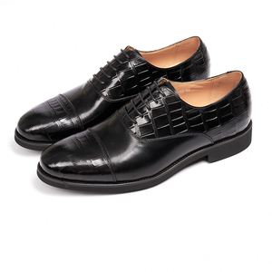 Chaussures habillées classiques pour hommes personnalisables en cuir véritable italien, style Oxford à lacets, plates, pour le travail, toutes saisons (été et hiver) - Product Image 1