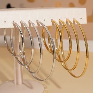 CLIORO 트렌디 미니멀리스트 스테인레스 스틸 후프 귀걸이 방수 금도금 다목적 원형 귀걸이 여성용 보석 - Product Image 6