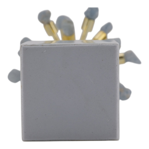 Sculpture décorative en marbre en forme d'étoile avec finition dorée et accents en pierre pour la décoration de la maison, du bureau, ou comme ornement de table basse - Product Image 6