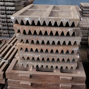 Высококачественные литые щековые плиты Mn18Cr2 и Mn13Cr2 для дробилок Sandvik и <span class=keywords><strong>Metso</strong></span>, изготовленные на заказ - Product Image 1