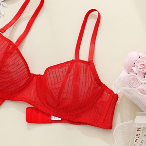 Conjunto de lencería de 2 piezas para mujer al por mayor: sujetador con aros rojo y tanga, conjunto de lencería de malla transparente a rayas, ropa interior transpirable, conjunto de sujetador sexy para mujer. - Product Image 2