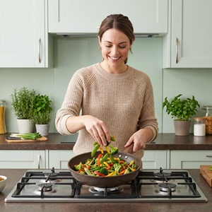 Wok en fonte pré-assaisonné 20/22/24/26/28/30 cm, poêle à frire antiadhésive compatible induction, durable et saine pour la cuisson - Product Image 6