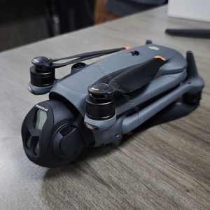 โดรน <span class=keywords><strong>DJI</strong></span> Mavic 4 <span class=keywords><strong>Pro</strong></span> <span class=keywords><strong>Fly</strong></span> More Combo รุ่นดั้งเดิม ระดับมืออาชีพ ถ่ายวิดีโอ 4K/60fps HDR ระยะส่งสัญญาณ 30 กม. กล้อง Hasselblad 100MP เวอร์ชันสากล - Product Image 3