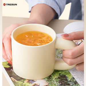 Tasse à café en céramique mignonne de 11 oz, style Europe du Nord, vente chaude, pour petit-déjeuner, lait, idéale pour promotion ou cadeau - Product Image 2