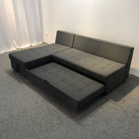 Maßgefertigtes Kunstleder-Ecksofa mit Kopfstütze und Staufach