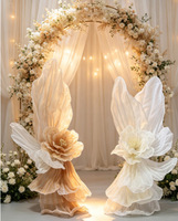 Installations artistiques florales en tissu voile faites à la main de qualité supérieure - Commande en gros pour mariages, hôtels et présentoirs de vente au détail
