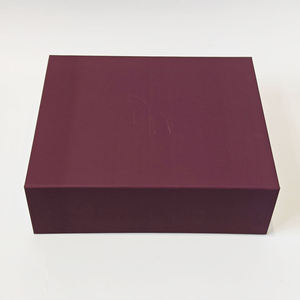 Luxury Custom <b>Empty</b> Hard Cardboard <b>Gift</b> Clothing <b>Boxes</b> Magnetic Lid Folding Rigid Magnetic Packaging Wholesale Matt Lamination - Product Image 3