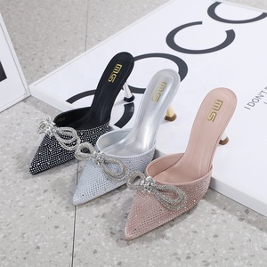 Y <span class=keywords><strong>scarpe</strong></span> <span class=keywords><strong>chiuse</strong></span> da donna autunno nuovo stile sexy punta punta diamante pantofole donna tacchi a pompa per donna sandali <span class=keywords><strong>con</strong></span> <span class=keywords><strong>tacco</strong></span> - Product Image 5