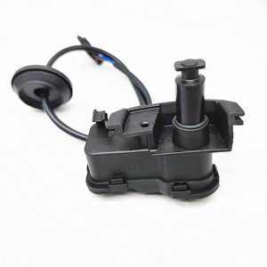 Interrupteur de verrouillage du bouchon de réservoir Huo Ying 5LD810773 pour VW Passat Tiguan Magotan Scirocco Polo Superb Golf 7 - Product Image 2