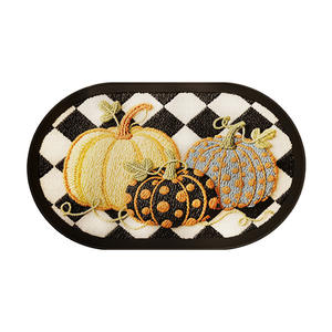 Alfombra de Baño Divertida con Diseño de Calabaza, Suela de Goma, Ovalada, Absorbente, de Fibra de Poliéster, para Baño - Product Image 1