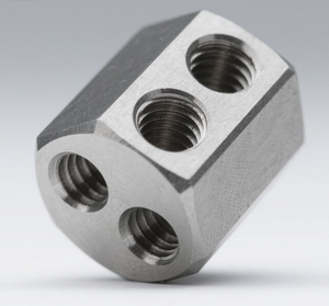 ผู้ผลิตชิ้นส่วนโลหะแบบกำหนดเองด้วยเครื่อง CNC พร้อมเกลียว ข้อต่อแบบไขว้ น็อตหกเหลี่ยม และตัวเชื่อมต่อแบบหลายพอร์ต - Product Image 3