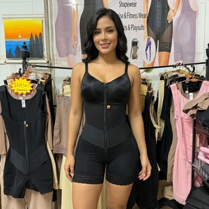 Nuovo Body Modellante da Donna Plus Size con Spalline Sottili, Effetto Sollevamento Fianchi e Controllo Pancia con Cerniera - Product Image 1