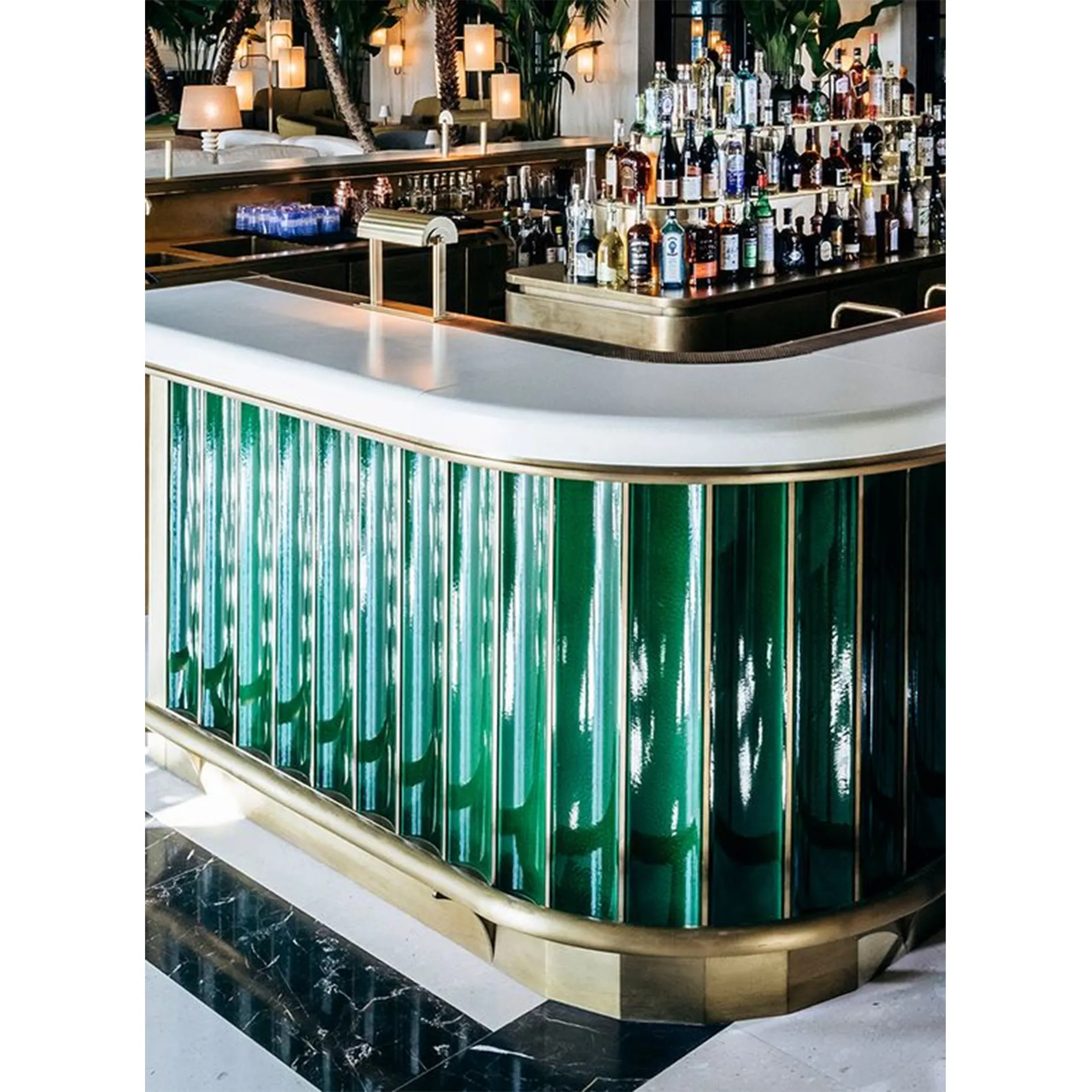 800mm Bar Frente Verde Ondulado Telha Cerâmica Handmade Pub Porcelana Telha Concave Recepção Counter Top Decoração Fluted Tile