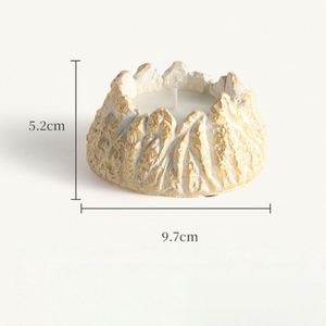 Vela artesanal con forma de montaña, vela en recipiente irregular, decoración moderna para el hogar en dorado y negro - Product Image 3