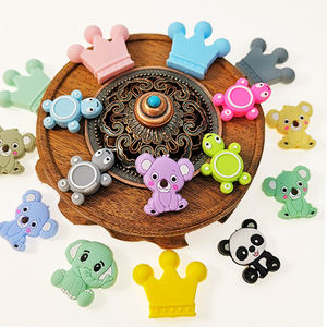 Collar de dentición con cuentas de Koala de silicona de grado alimenticio, pinzas para chupete, 2,9x2,7 cm, multicolores - Product Image 1