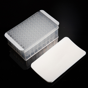 ฟิล์มปิดผนึกเพลท PCR 96 หลุม แบบโปร่งใส ระบายอากาศได้ ติดด้วยกาว  OEM ปรับแต่งได้ ฐานทรงกรวย PP - Product Image 4