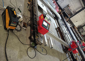 เครื่องตัดพลาสม่า CNC แบบแกนทรีขนาดเล็กพกพาได้ ความแม่นยำสูง ยอดขายดี พร้อมระบบขับเคลื่อนด้วยมอเตอร์สเต็ปเปอร์ - Product Image 4