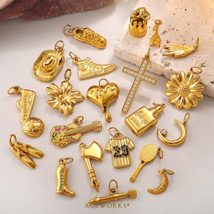 Iconos del Estilo de Vida Dorado |   Colgante de Acero Inoxidable con Baño de Oro PVD de 18K para Uso Diario, con Motivos de Música, Deportes, Amor y Fe, para la Creación de Joyas - Product Image 2