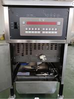 Friteuse à Pression à Gaz Informatique Henny Penny 8000, 25 L, pour Poulet Frit / Friteuse à Pression à Gaz / Friteuse à Pression pour Poulet