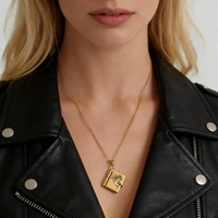 Nouveau collier pendentif gant de boxe en acier inoxydable plaqué or, style punk tendance, pour hommes et femmes