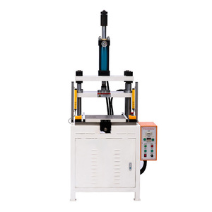 Presse hydraulique Xingchen Rui 3T 5T 10T 20T 30T 50T à quatre colonnes avec table coulissante automatique pour le formage à chaud - Product Image 2