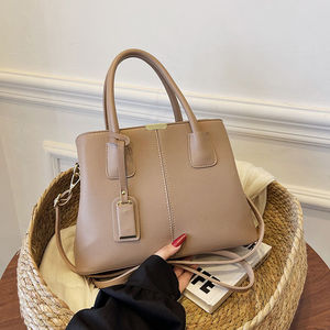 Sacs fourre-tout pour femmes en cuir PU noir de haute qualité, sac à main élégant de créateur pour femmes, grande capacité, sacs à bandoulière - Product Image 1