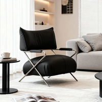 Chaise longue de luxe moderne avec structure en acier inoxydable, coussin en mousse haute résilience et revêtement en cuir pour chambre et salon