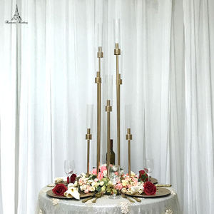 Candelabros Modernos de Metal Dorado de 8 Brazos, Portavelas Altos y Elegantes para Decoración de Fiestas en el Hogar - Product Image 3