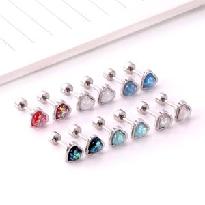 ต่างหูสแตนเลสสีทอง ดีไซน์เรียบง่าย ประดับคริสตัลเพทายทรงดาว - Product Image 4