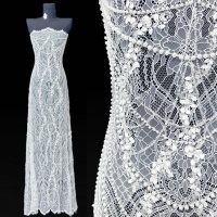 Tissu de luxe en dentelle à mailles festonnées, orné de perles verticales et de perles de culture, pour robes de mariée ajustées, de soirée et de cérémonie