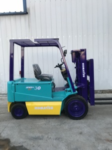 Montacargas Eléctrico Komatsu Usado de 72V 550AH con Motor Japonés, Capacidad de 3 Toneladas y 4.5 Metros, Especificaciones para Montacargas - Product Image 3