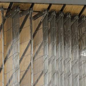 Rideau de séparation de pièce en maille tissée en laiton de luxe pour hôtel haut de gamme - Product Image 1