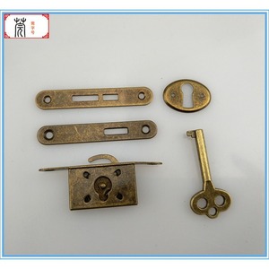 Juego de Cerraduras para Muebles Cinco en Uno Guan Yan Wujin Tipo A, Estilo Antiguo de Hierro y Aleación de Zinc con Llave - Product Image 5