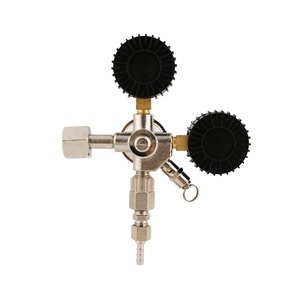 Régulateur de dioxyde de carbone <span class=keywords><strong>CO2</strong></span> pour bière primaire 1 voie Deux manomètres entièrement en laiton 0-3000psi/0-60psi avec connexion d'entrée CGA320 - Product Image 3