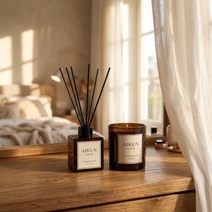 Ensemble cadeau diffuseur de parfum et bougie en verre noir de luxe personnalisé AIKUN pour la maison, l'hôtel, la chambre à coucher - Product Image 1