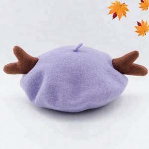 Gorro de Lana para Niños con Orejas de Ciervo, Ideal para Navidad - Product Image 5