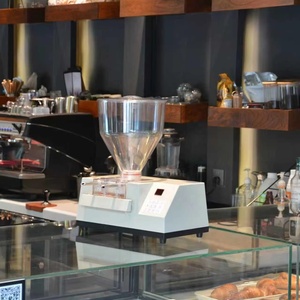 Petite machine de remplissage de beignets de bureau pour beignets Bismark Puff Cake Muffin Filing Equipment Bakery Filler - Product Image 1